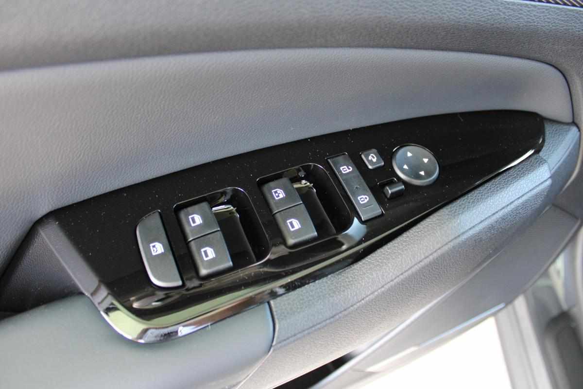 kia-sportage-1-6-hybrid-2025-gasolina-1598cc