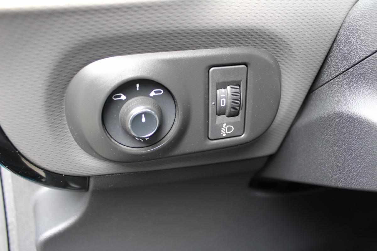 citroen-c4-cactus-1-5-bluehdi-2019-diesel-1499cc