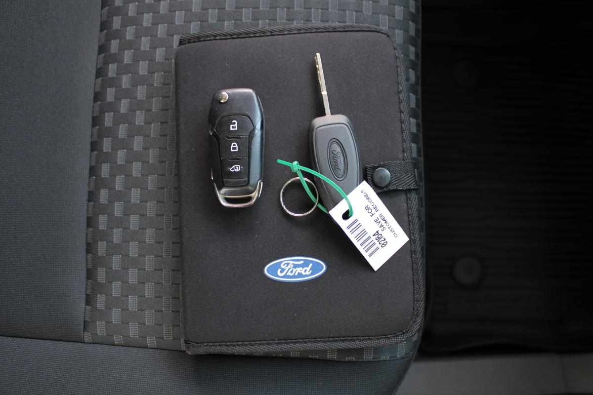 ford-transit-connect-1-5-ecoblue-2019-diesel-1499cc