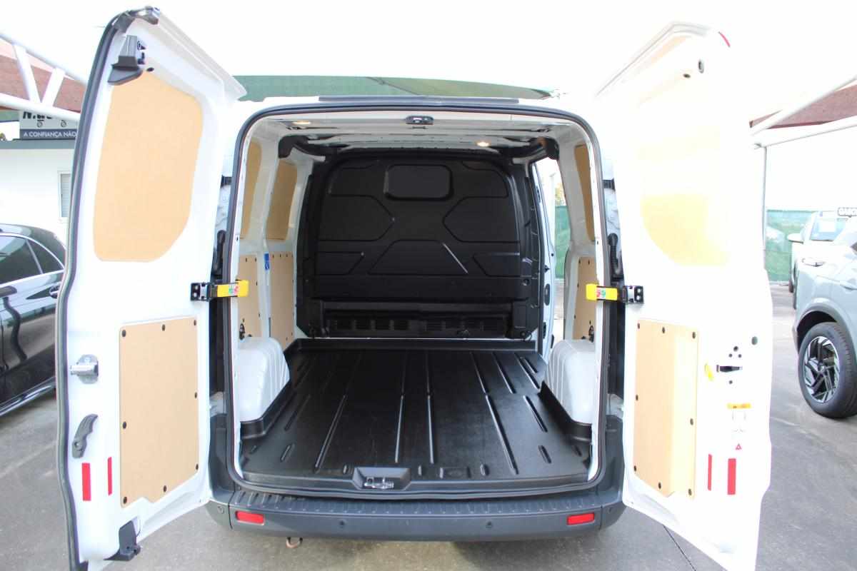 ford-transit-custom-2-0-131cv-2018-diesel-1995cc