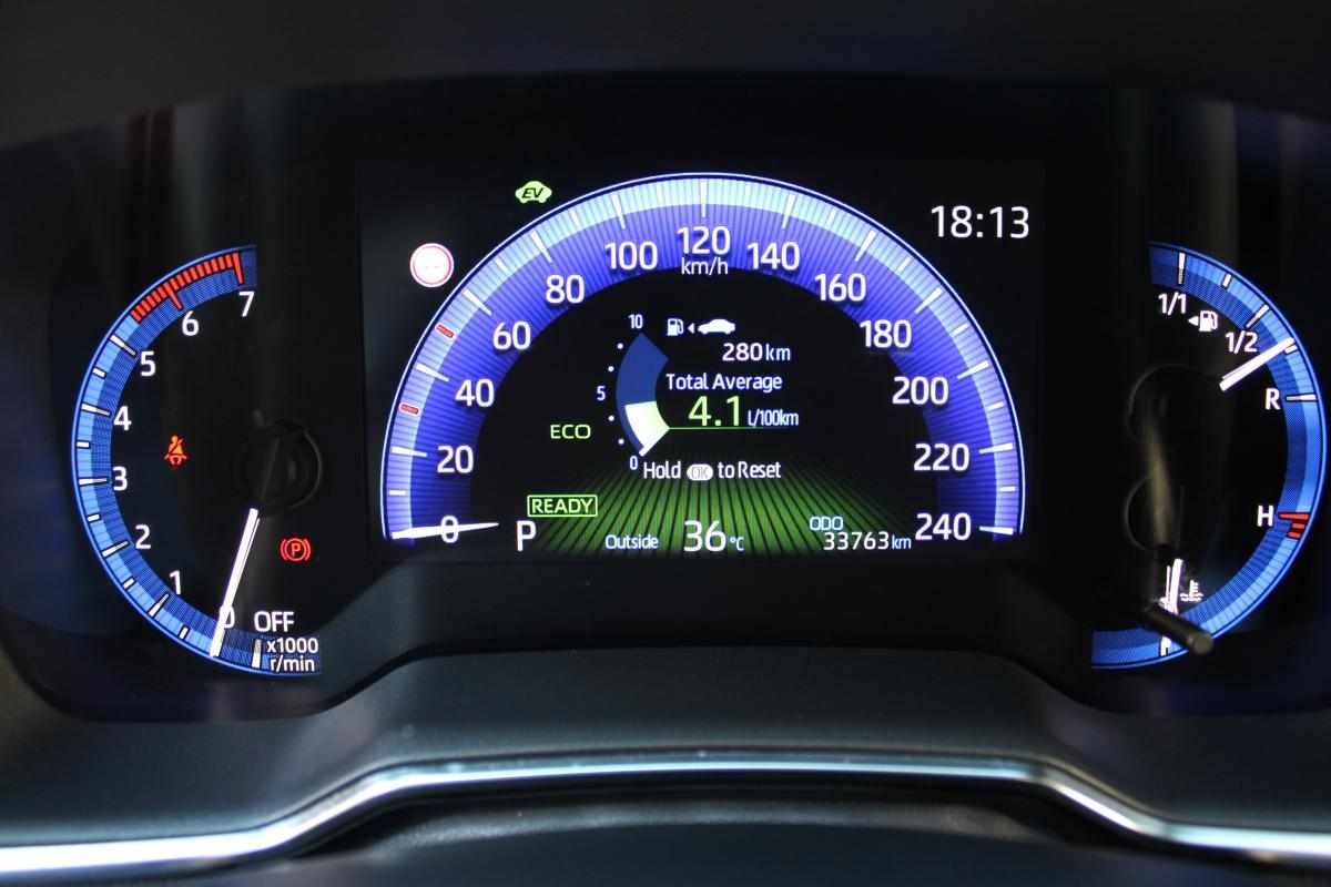 toyota-corolla-1-8-hybrid-2023-gasolina-1798cc