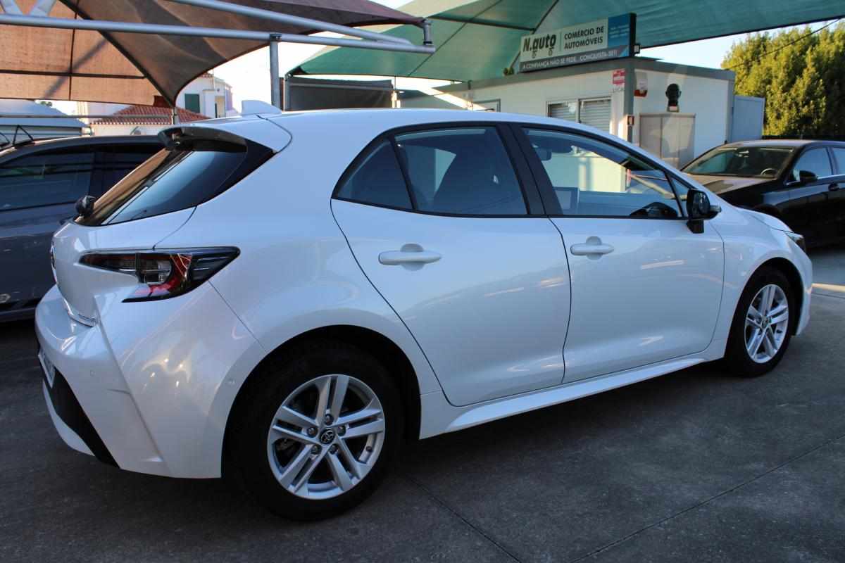 toyota-corolla-1-8-hybrid-2023-gasolina-1798cc