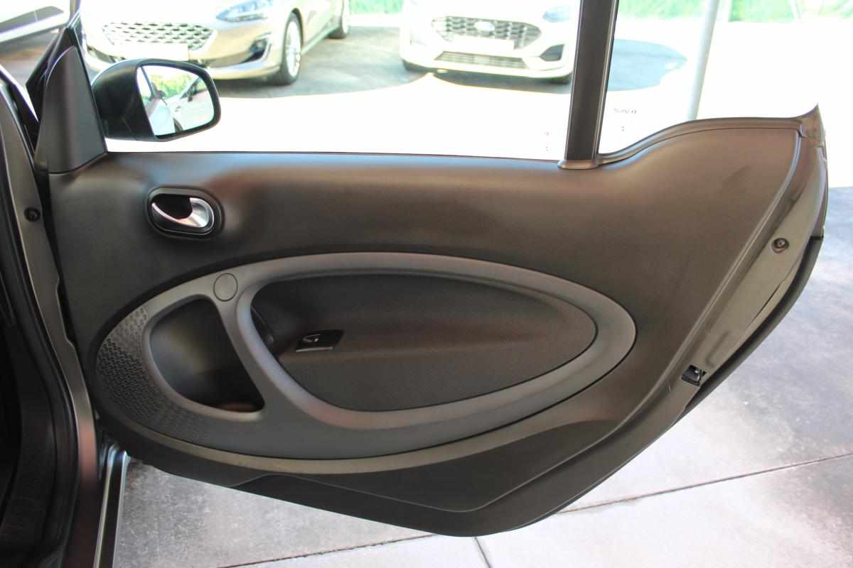 smart-fortwo-0-9-2016-gasolina-898cc
