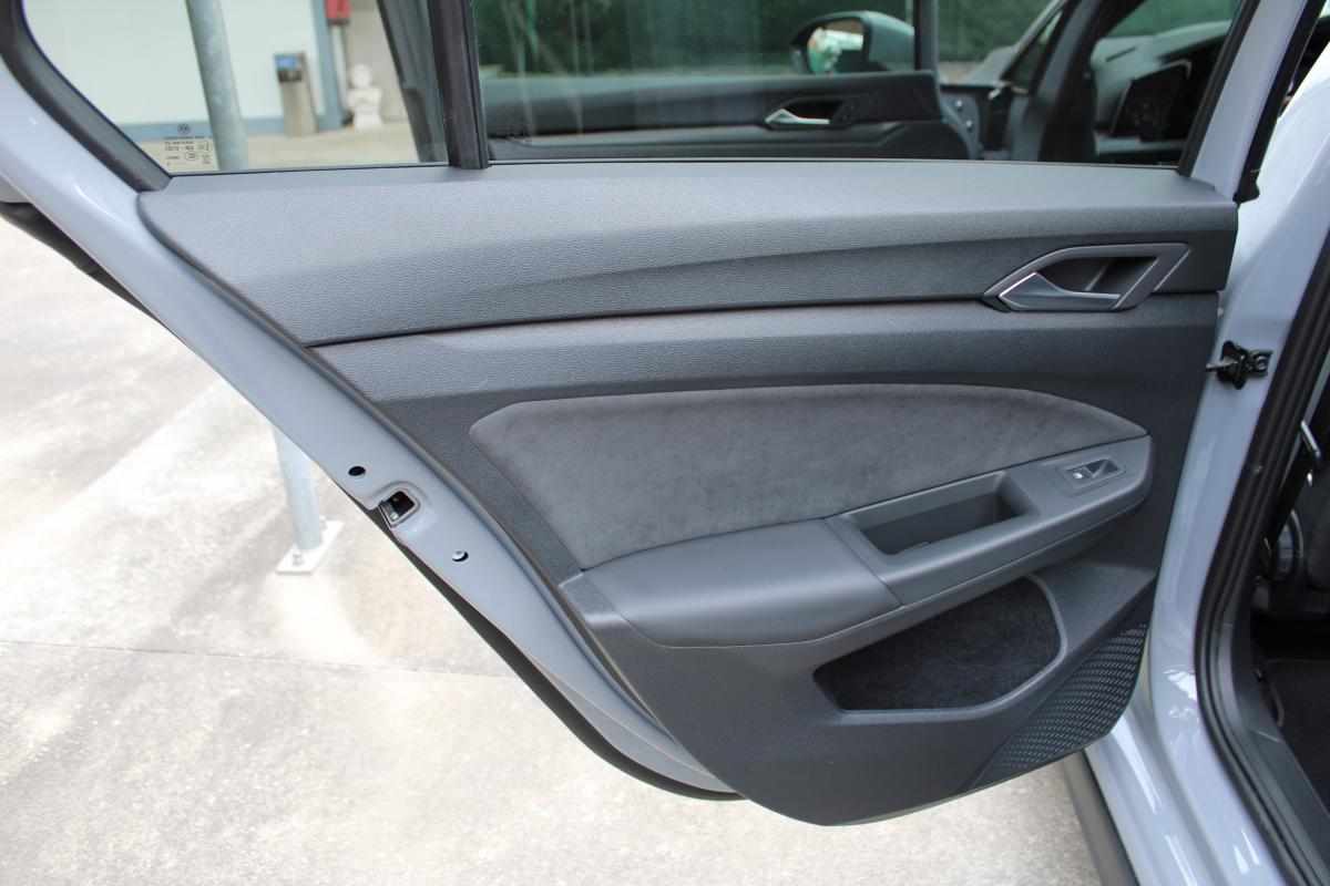 volkswagen-golf-2-0-tsi-2024-gasolina-1984cc