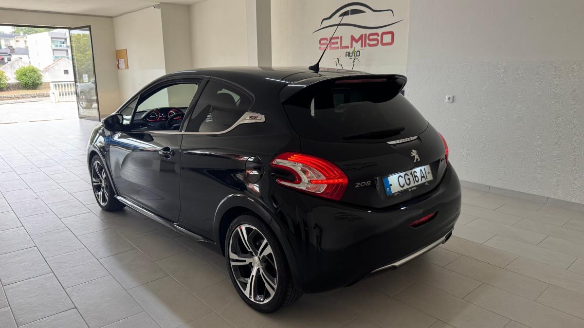 peugeot-208-2014-gasolina-1598cc