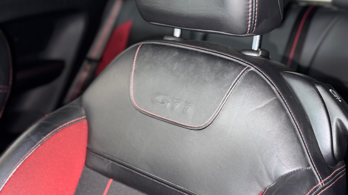 peugeot-208-2014-gasolina-1598cc