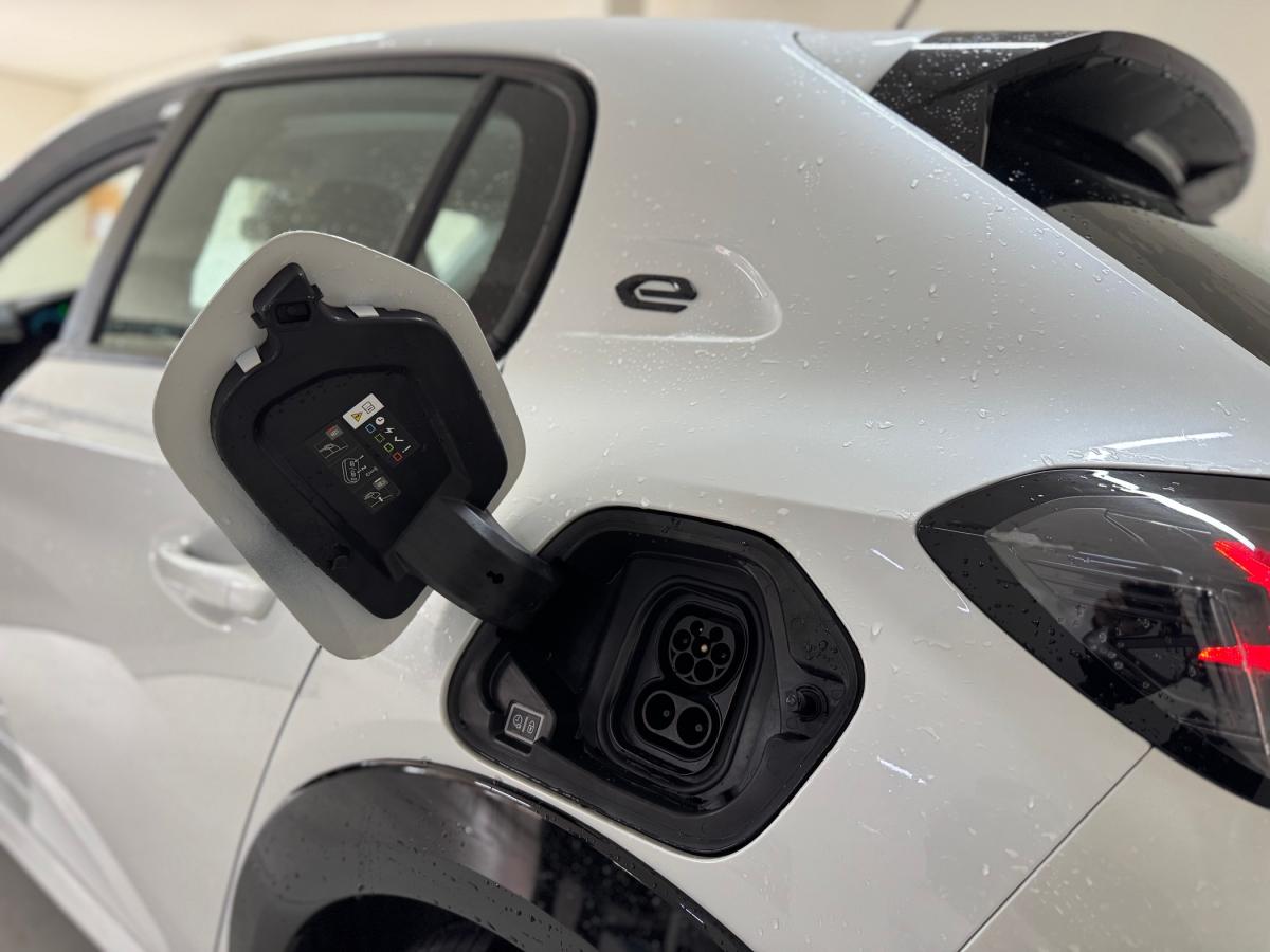 peugeot-208-2020-eletrico-0cc