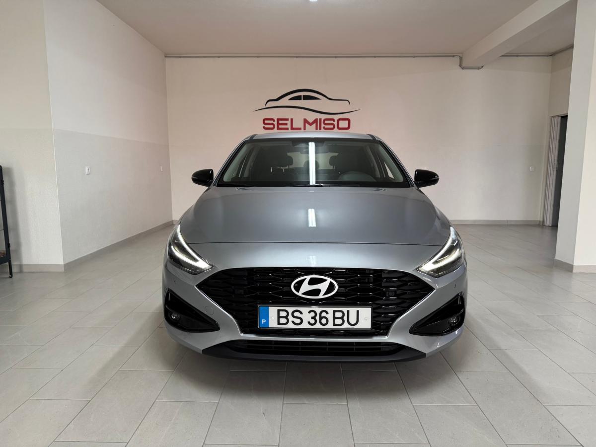 hyundai-i30-2025-gasolina-998cc