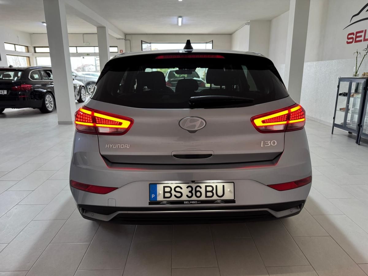 hyundai-i30-2025-gasolina-998cc