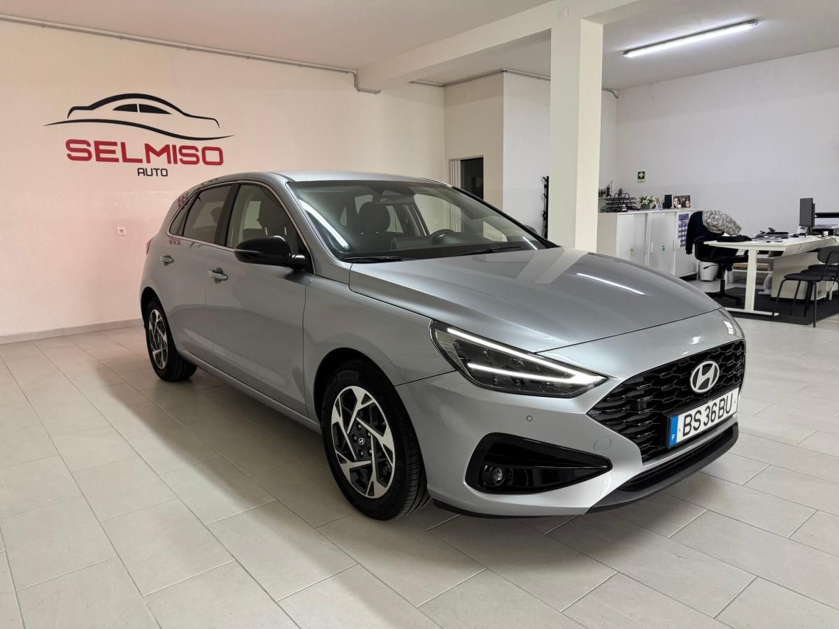 hyundai-i30-2025-gasolina-998cc