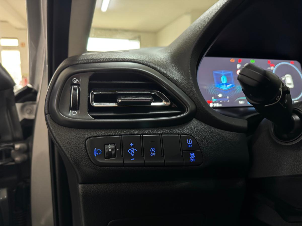 hyundai-i30-2025-gasolina-998cc