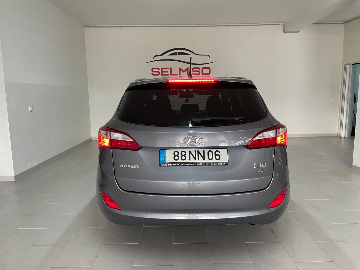 hyundai-i30-2013-diesel-1582cc