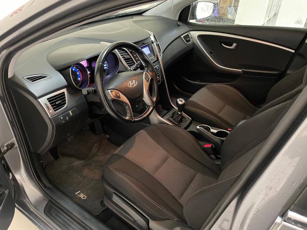 hyundai-i30-2013-diesel-1582cc