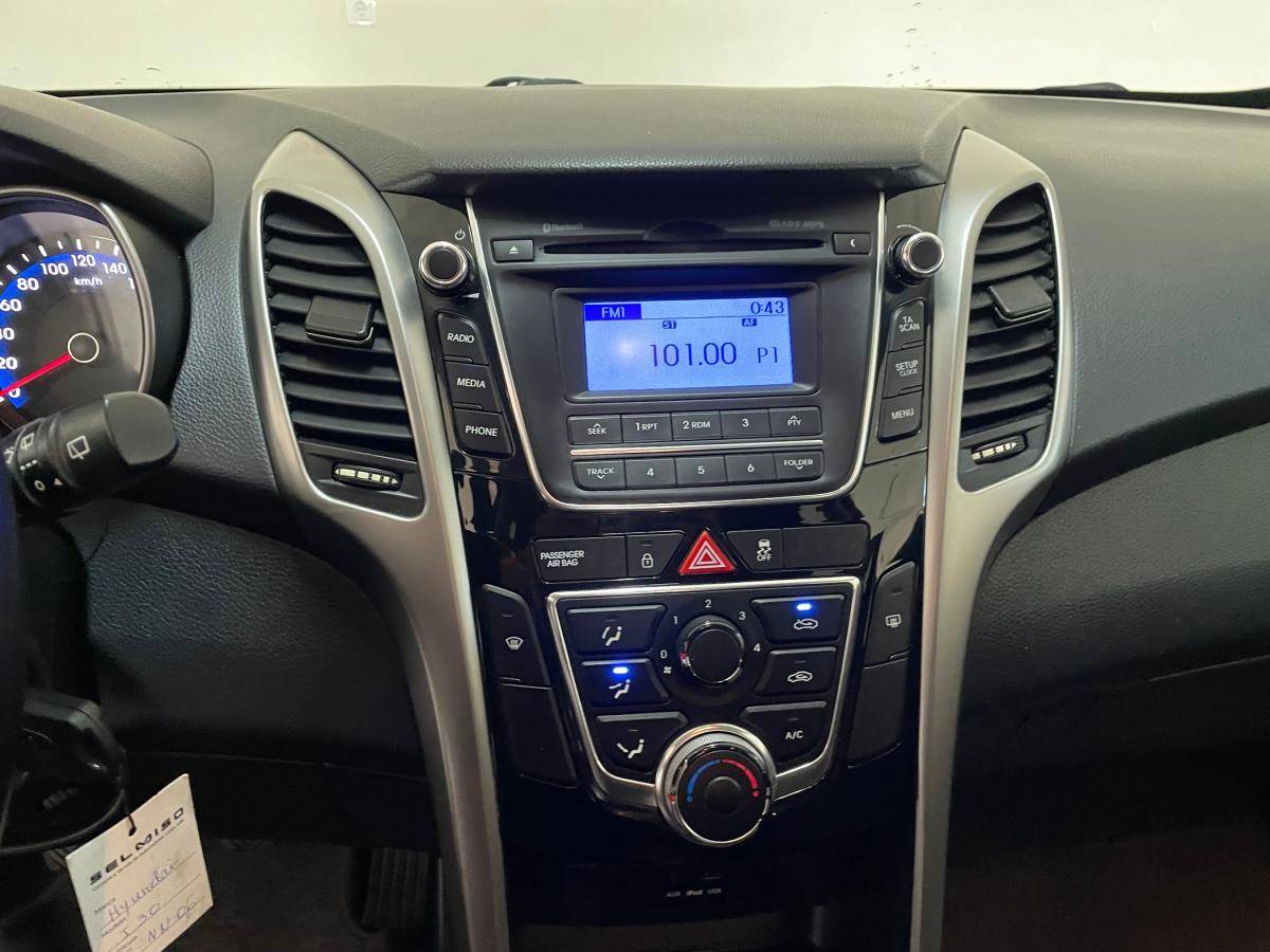 hyundai-i30-2013-diesel-1582cc