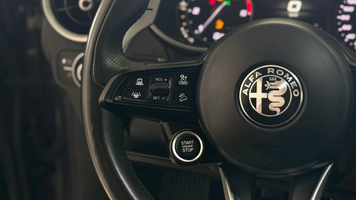 alfa-romeo-stelvio-2022-diesel-2143cc