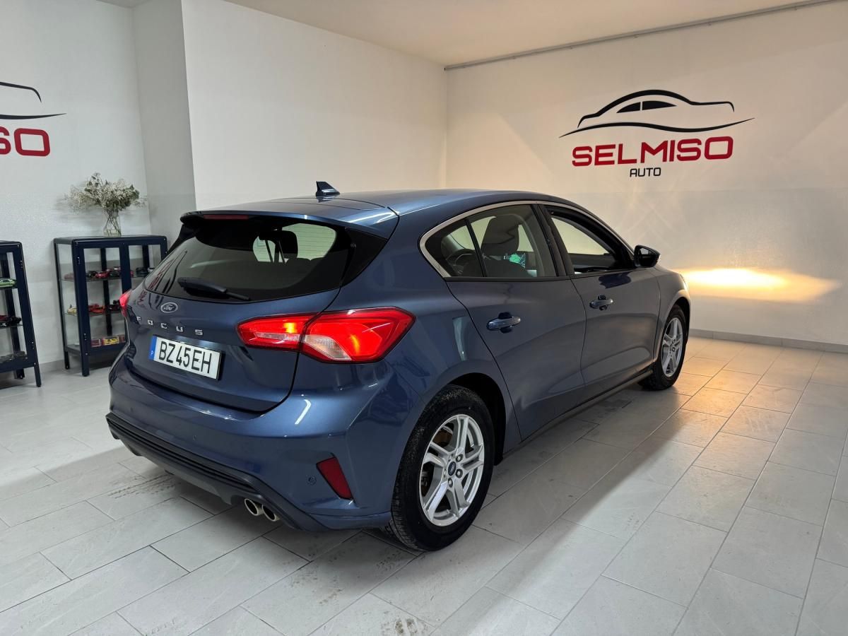 ford-focus-2022-gasolina-998cc