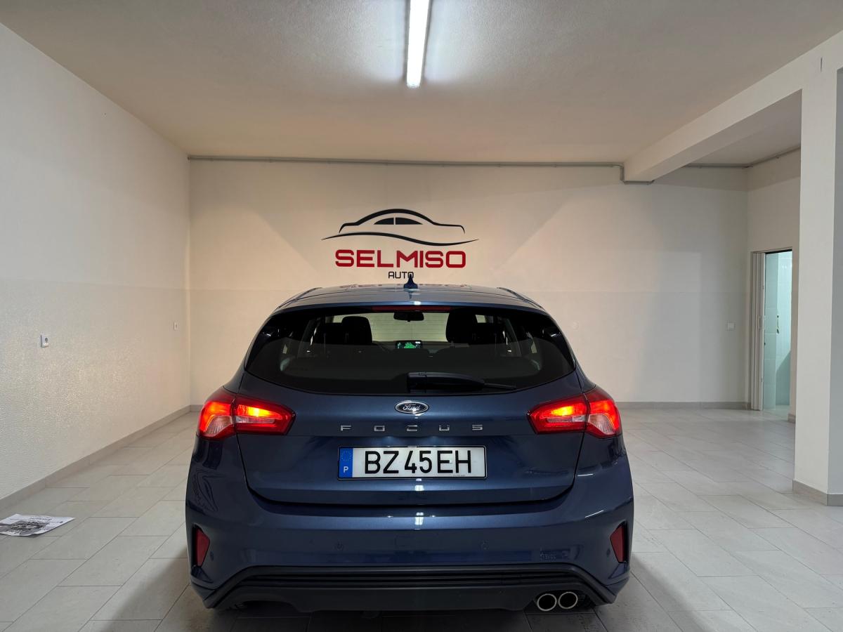 ford-focus-2022-gasolina-998cc