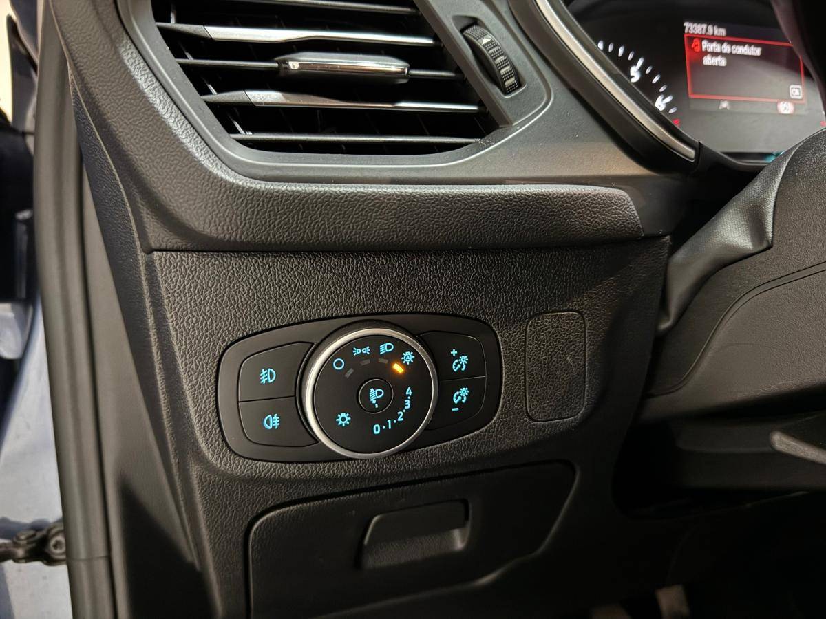 ford-focus-2022-gasolina-998cc
