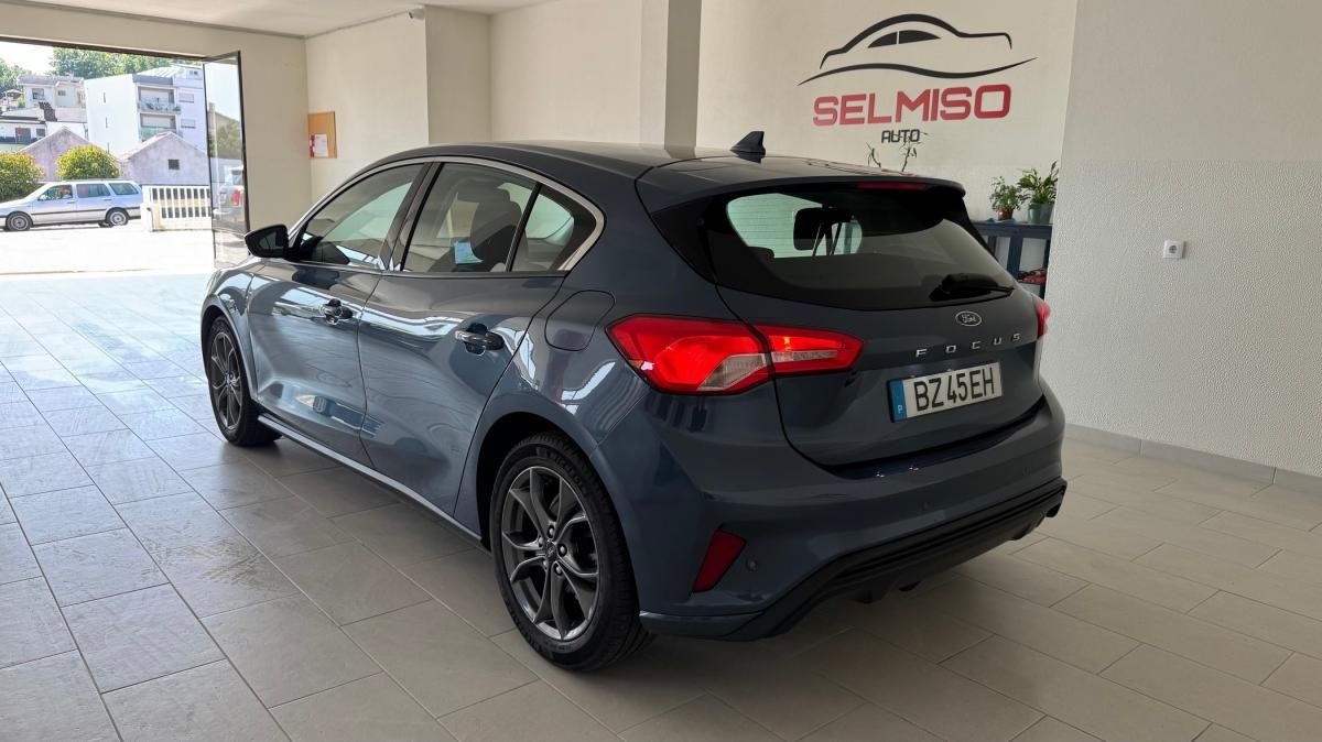 ford-focus-2022-gasolina-998cc