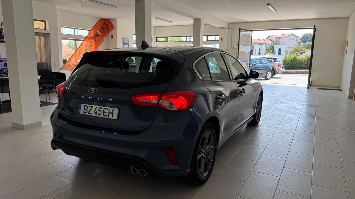 ford-focus-2022-gasolina-998cc