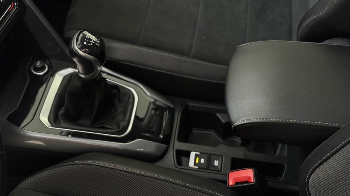 volkswagen-t-roc-2023-gasolina-999cc