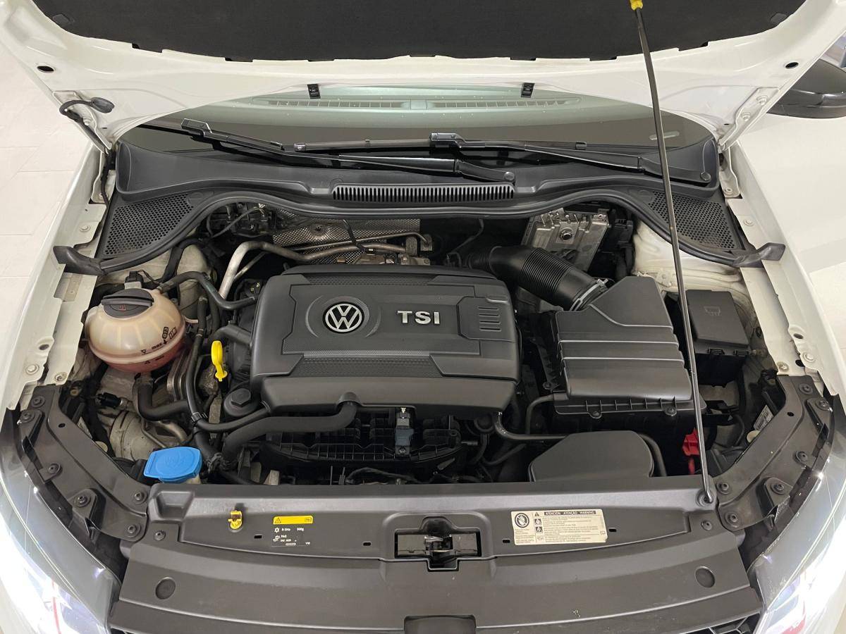 volkswagen-polo-2015-gasolina-1798cc