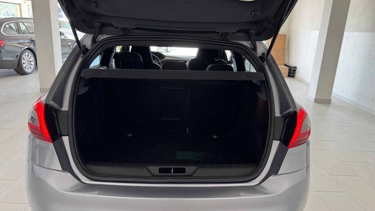 peugeot-308-2018-diesel-1560cc