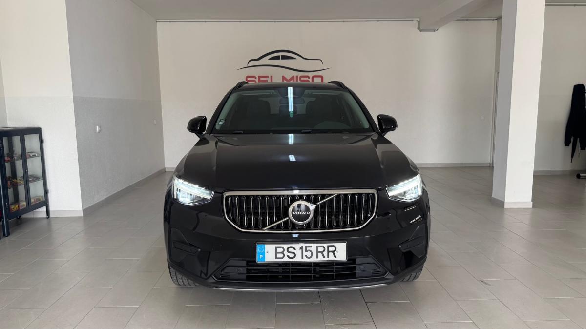 volvo-xc40-2025-gasolina-1969cc
