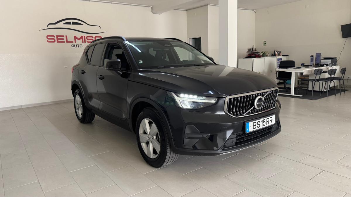 volvo-xc40-2025-gasolina-1969cc