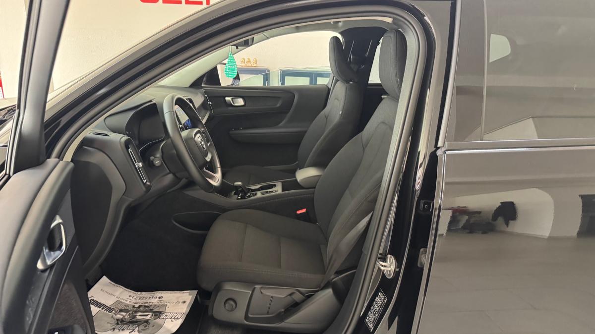 volvo-xc40-2025-gasolina-1969cc