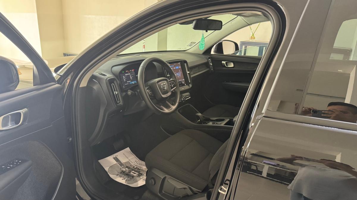 volvo-xc40-2025-gasolina-1969cc