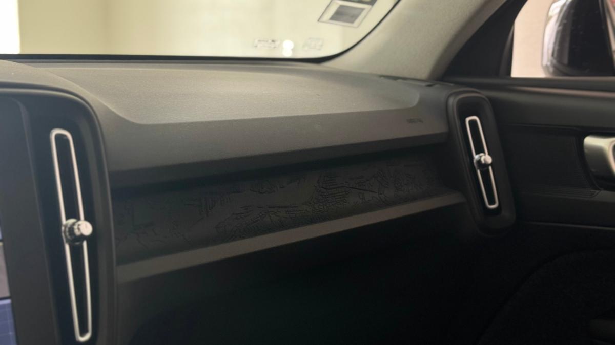 volvo-xc40-2025-gasolina-1969cc