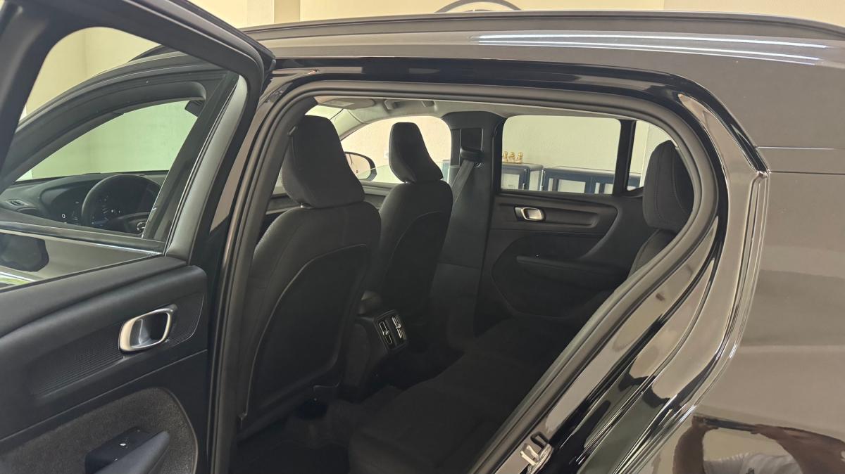 volvo-xc40-2025-gasolina-1969cc