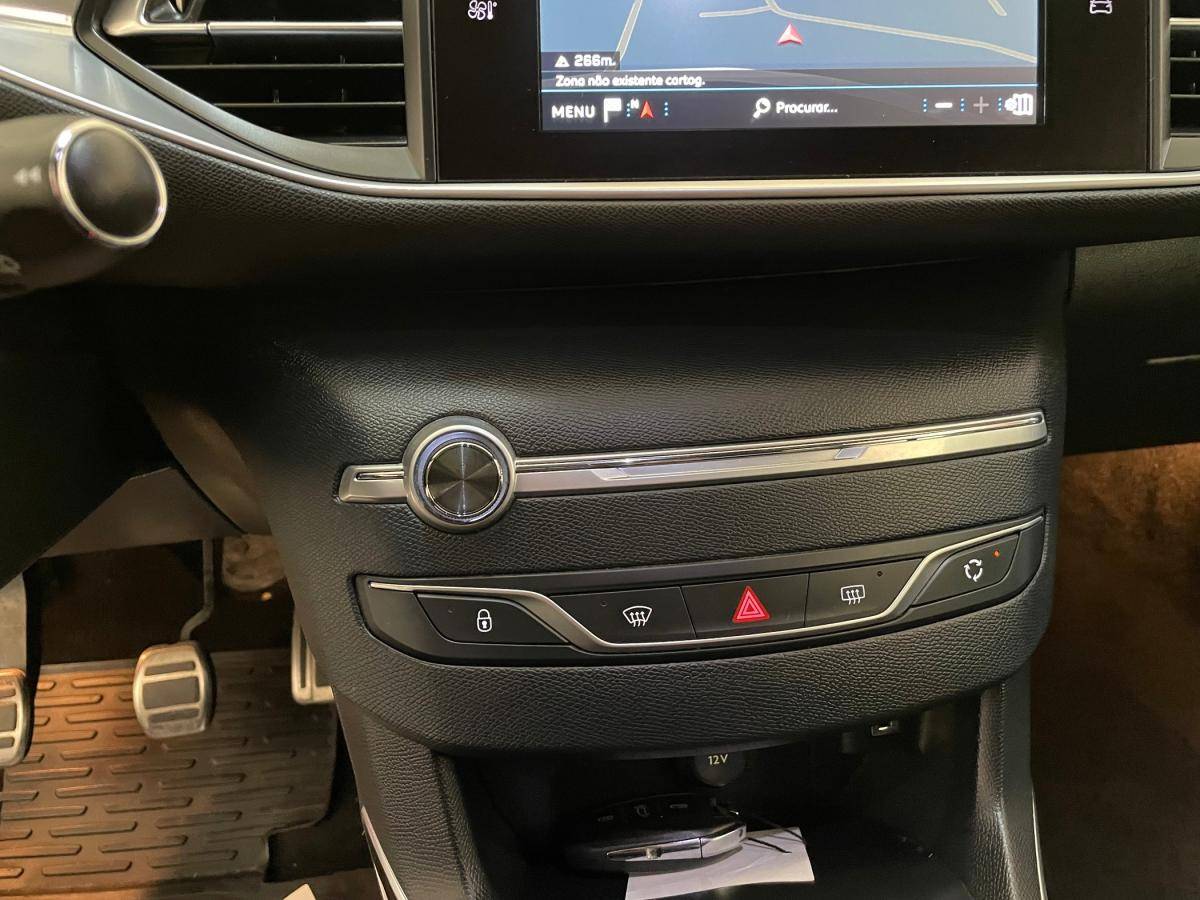 peugeot-308-2018-gasolina-1598cc