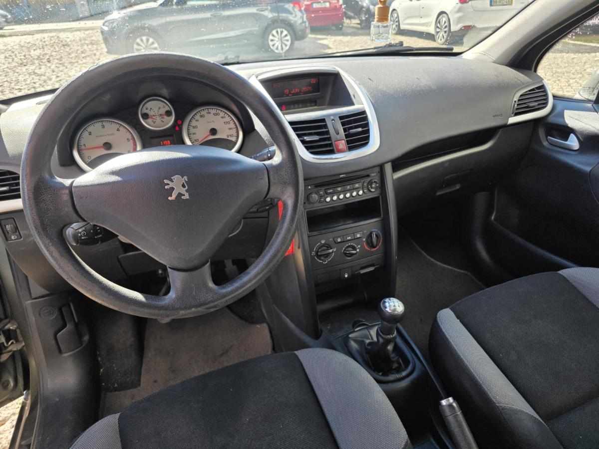 peugeot-207-1-4-hdi-2009-diesel-1398cc