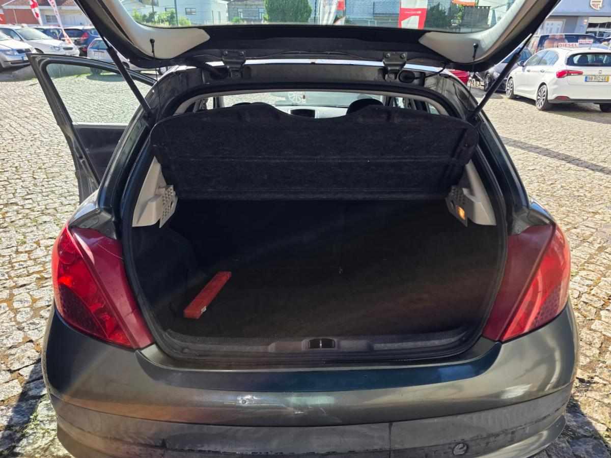 peugeot-207-1-4-hdi-2009-diesel-1398cc
