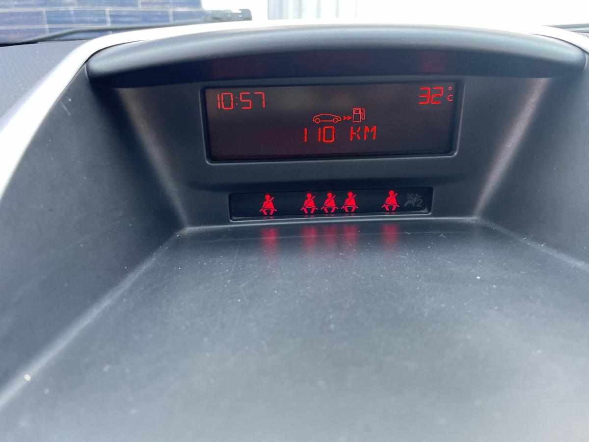 peugeot-207-1-4-hdi-2009-diesel-1398cc