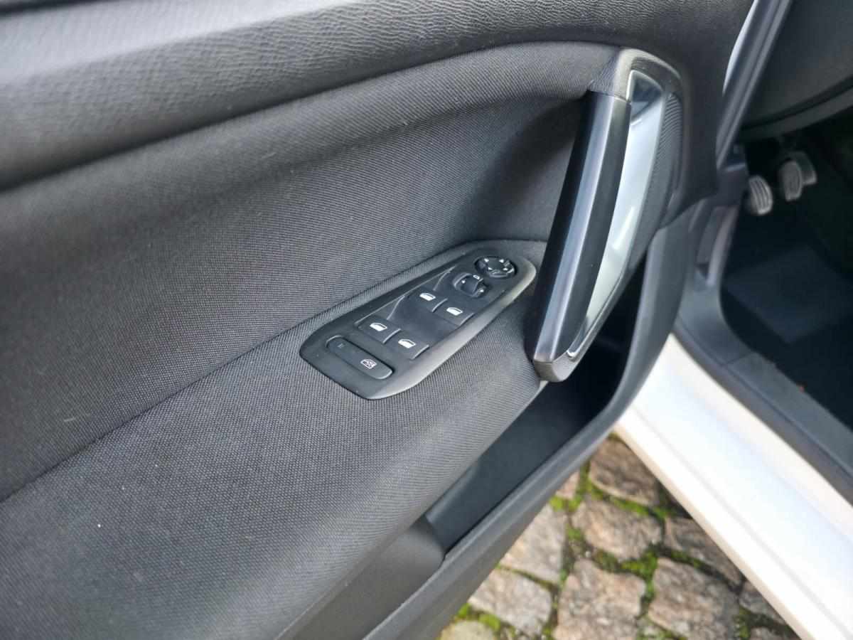 peugeot-308-1-5-bluehdi-2019-diesel-1499cc