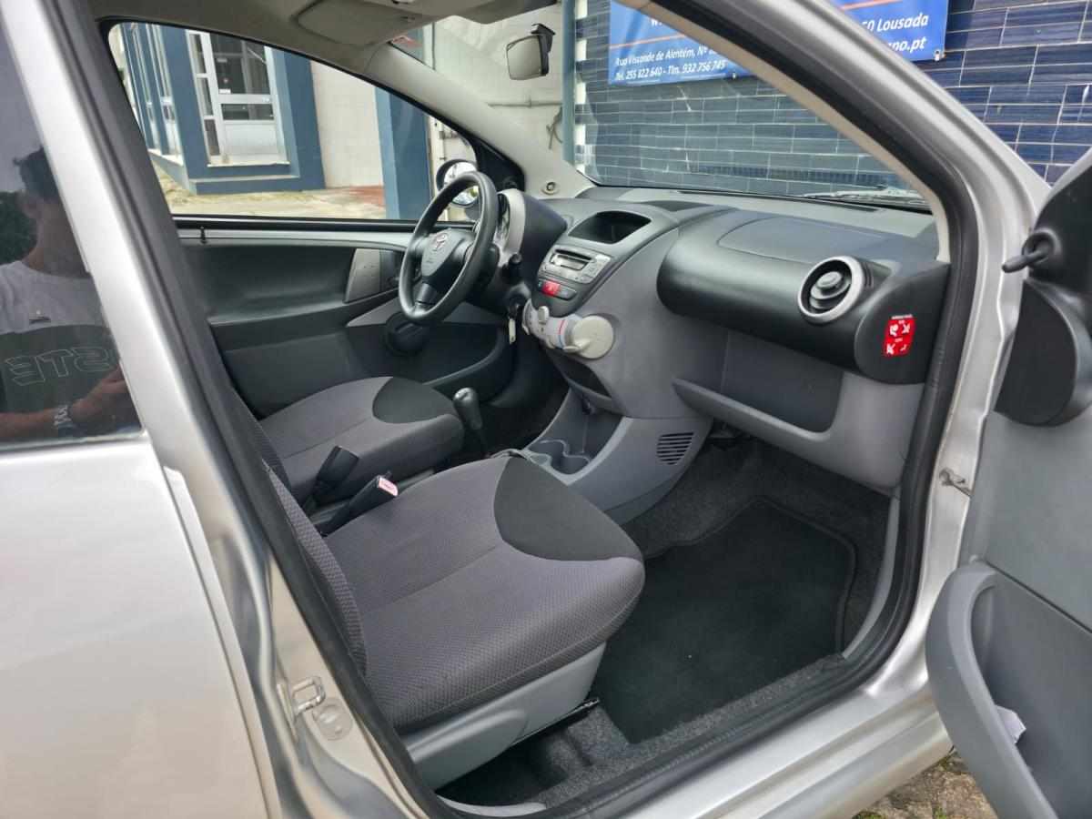 toyota-aygo-1-0-vvt-i-2007-gasolina-998cc