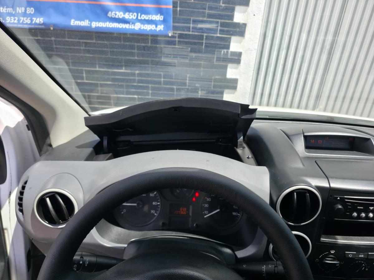 peugeot-partner-1-6-75cv-2018-diesel-1560cc