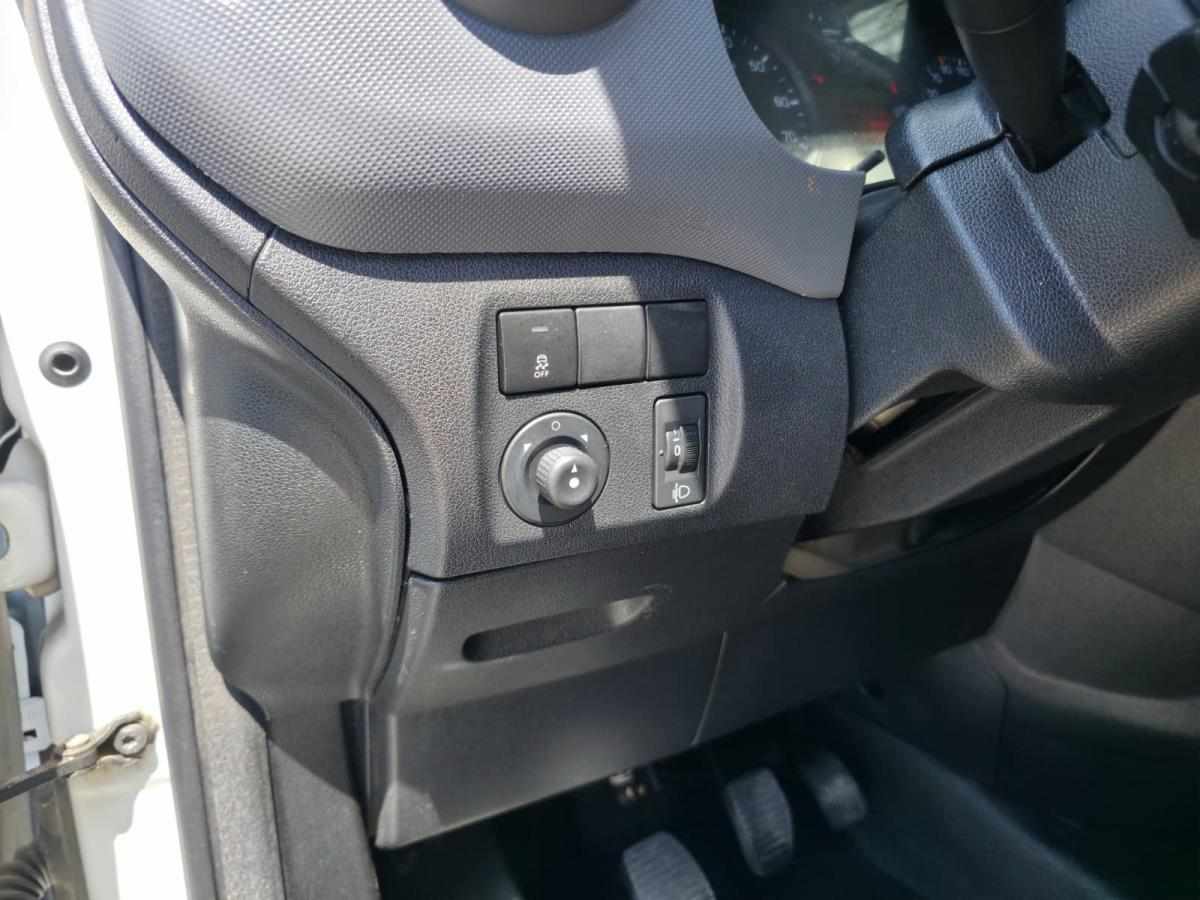 peugeot-partner-1-6-75cv-2018-diesel-1560cc