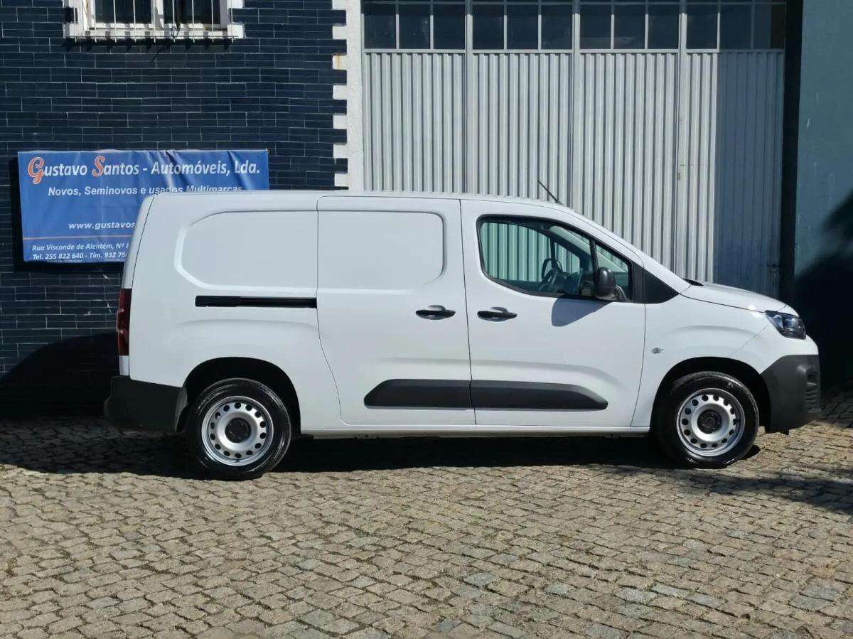 citroen-berlingo-2023-diesel-1499cc