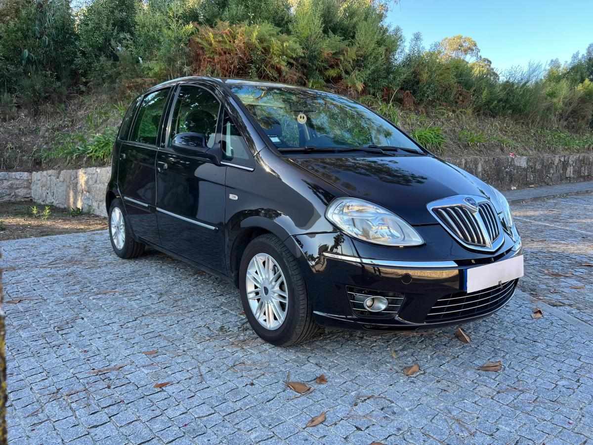 lancia-musa-1-4-2010-gasolina-1368cc
