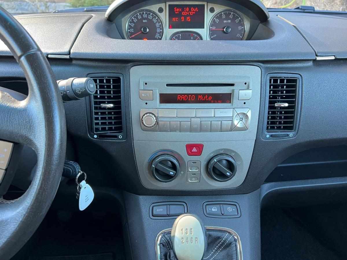 lancia-musa-1-4-2010-gasolina-1368cc