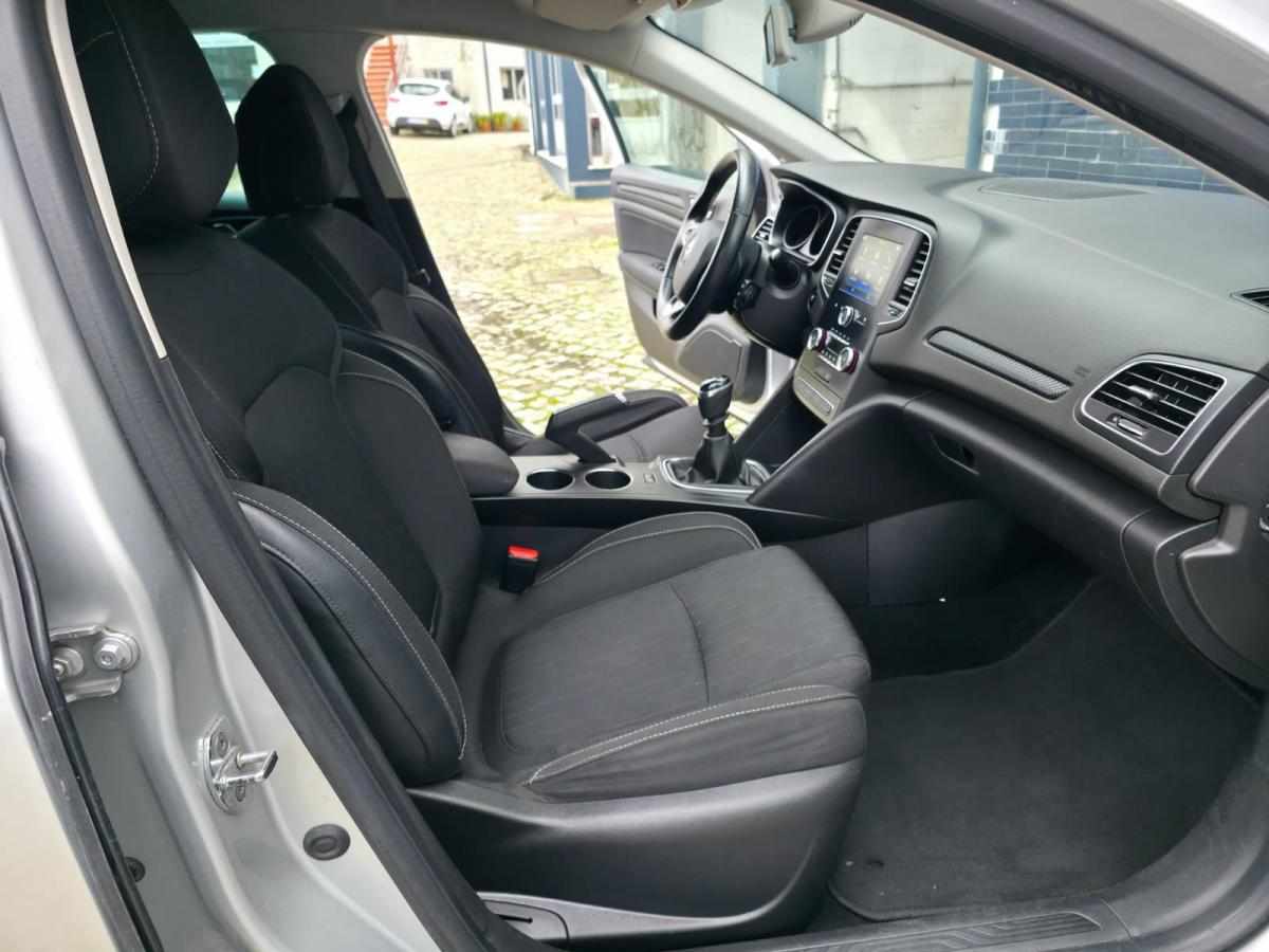 renault-megane-1-5-dci-2018-diesel-1461cc