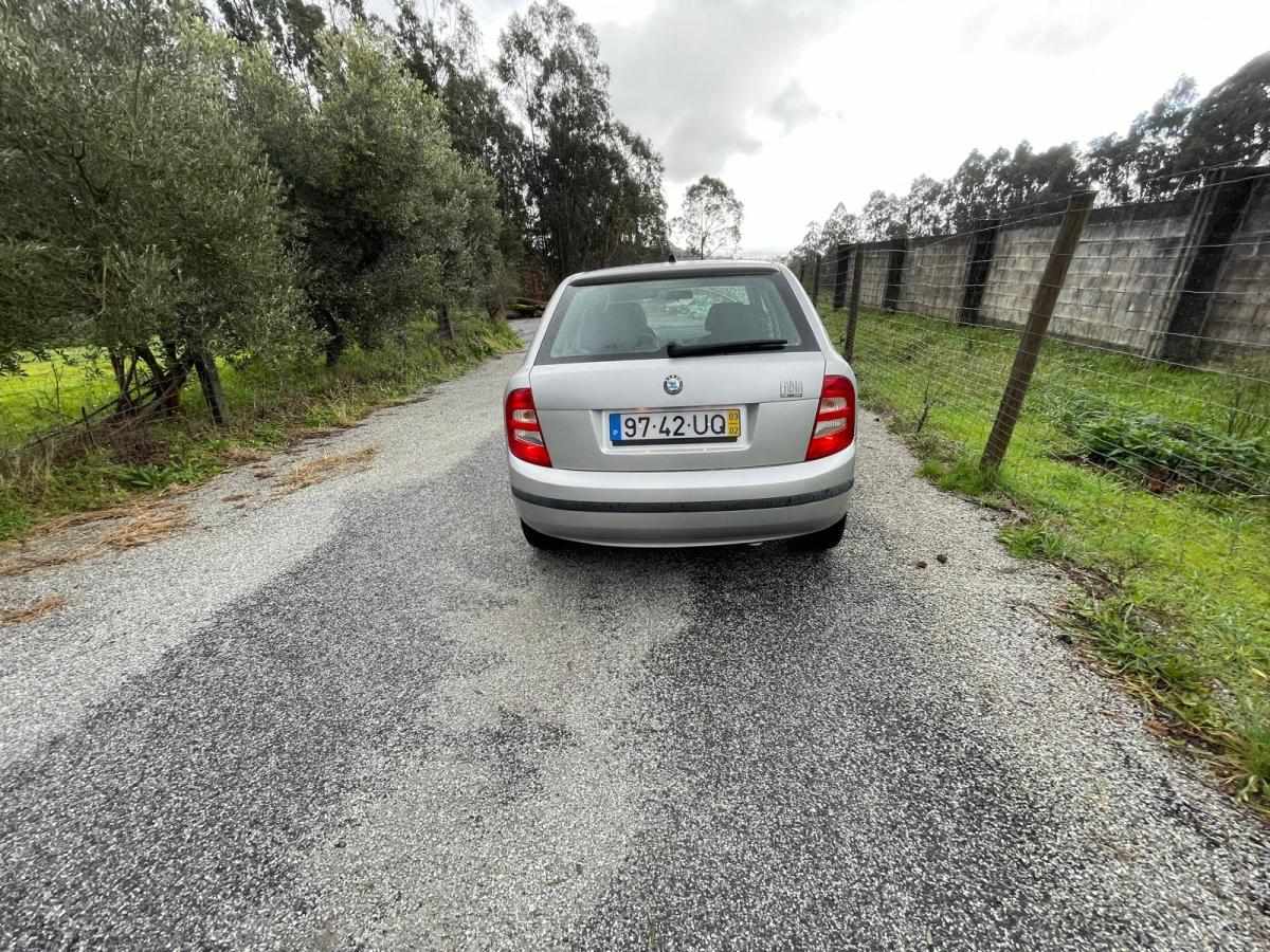 skoda-fabia-1-2-54cv-2002-gasolina-1198cc