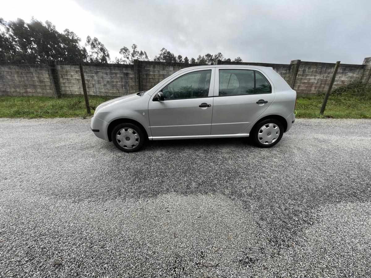 skoda-fabia-1-2-54cv-2002-gasolina-1198cc