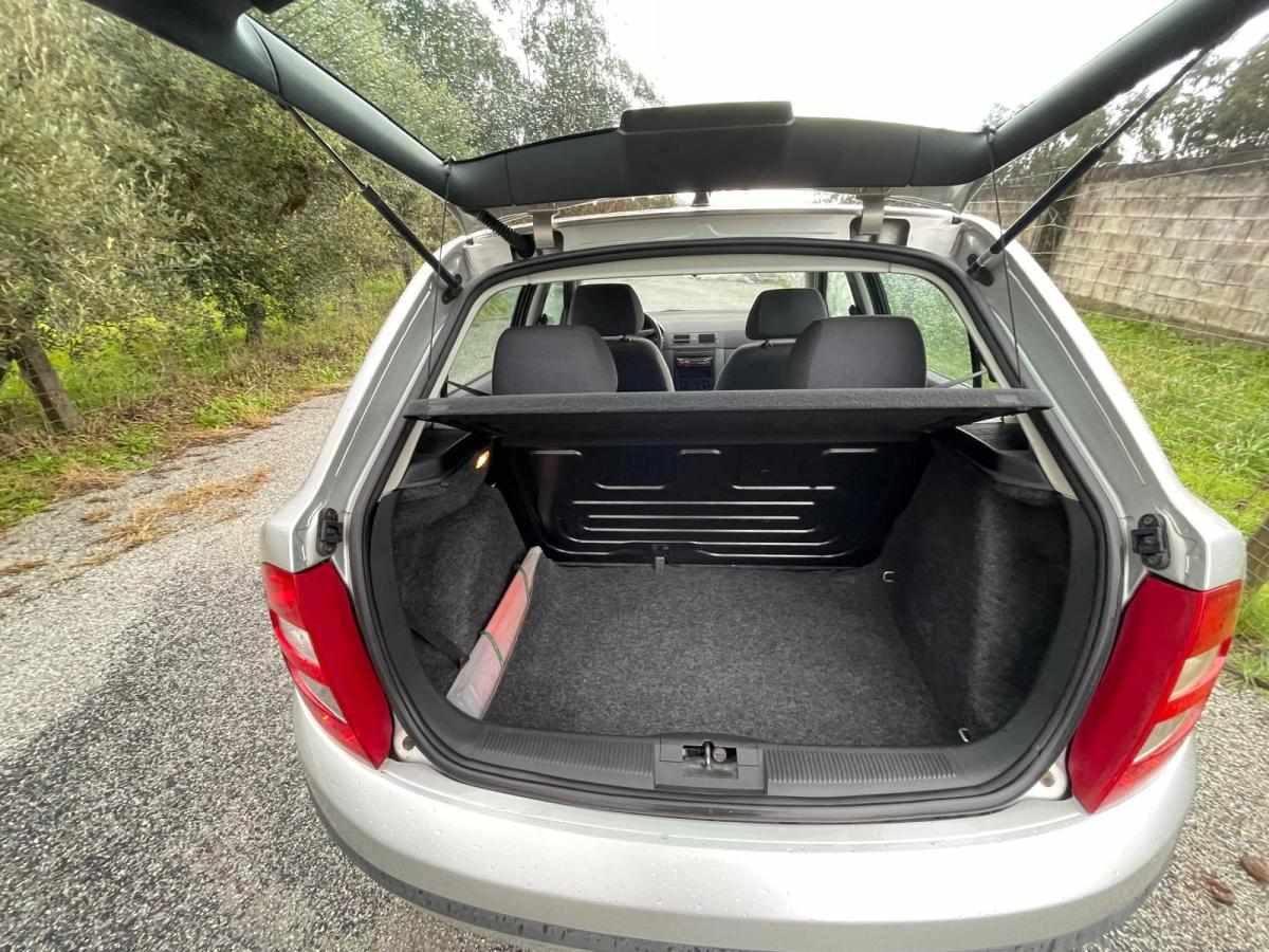 skoda-fabia-1-2-54cv-2002-gasolina-1198cc