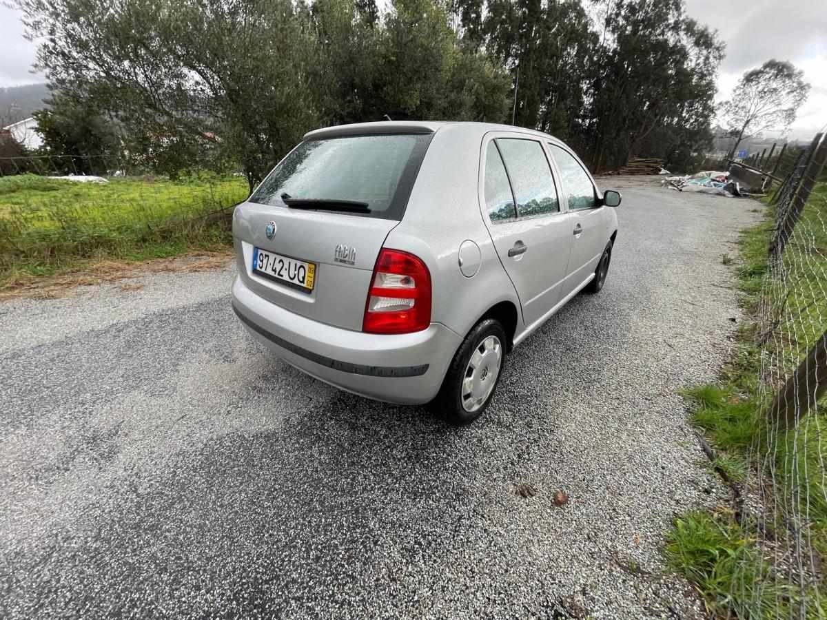 skoda-fabia-1-2-54cv-2002-gasolina-1198cc