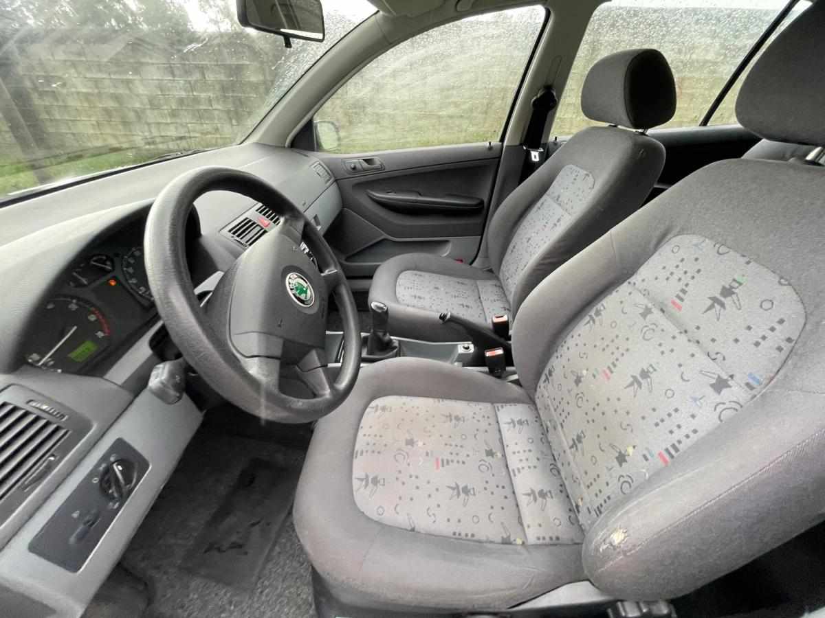 skoda-fabia-1-2-54cv-2002-gasolina-1198cc